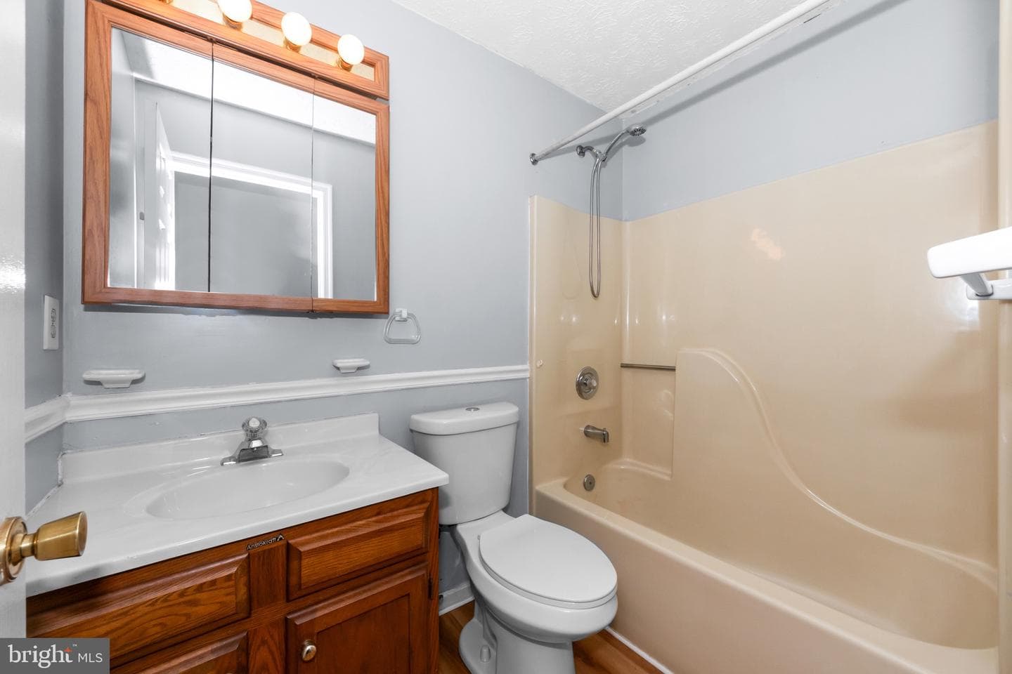 719 203rd Street photo 27