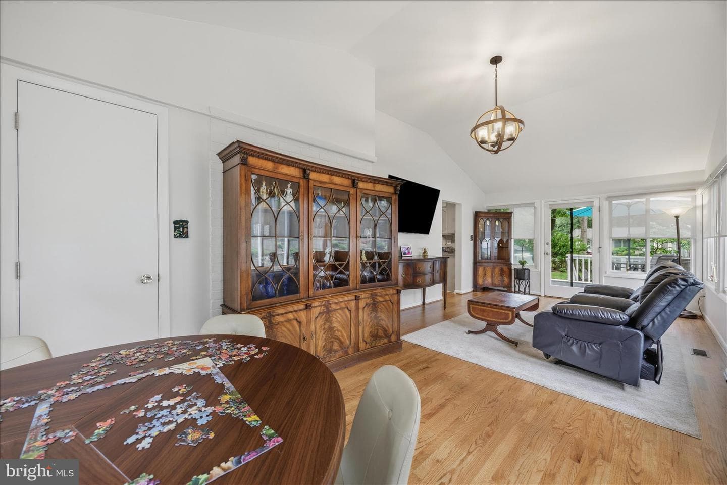 309 Fernwood Drive photo 20