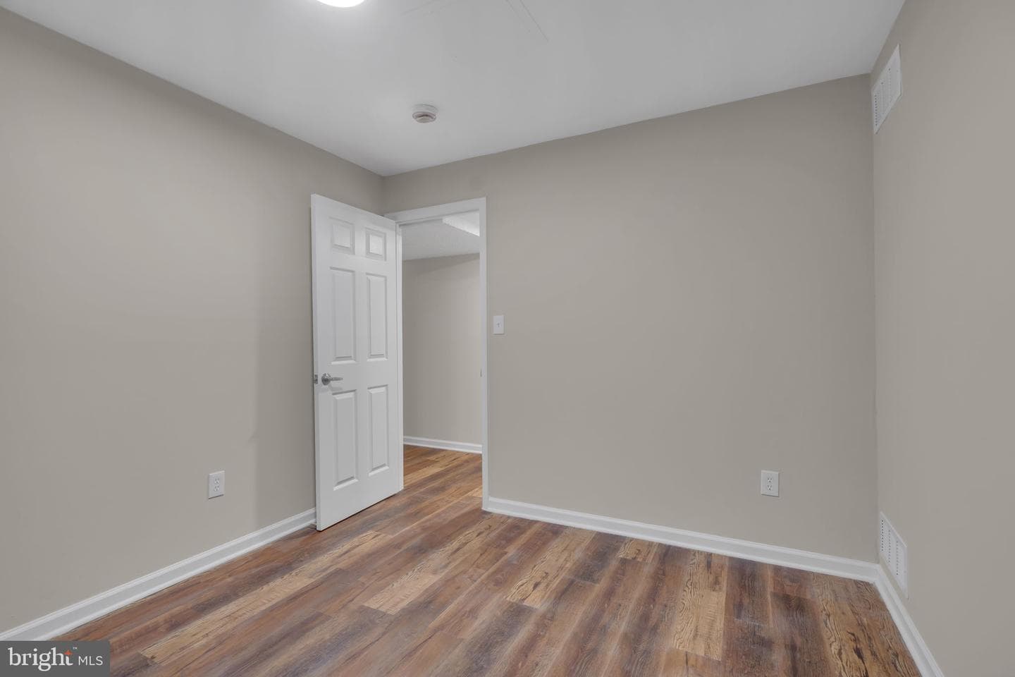 1011 Hanson Street photo 31