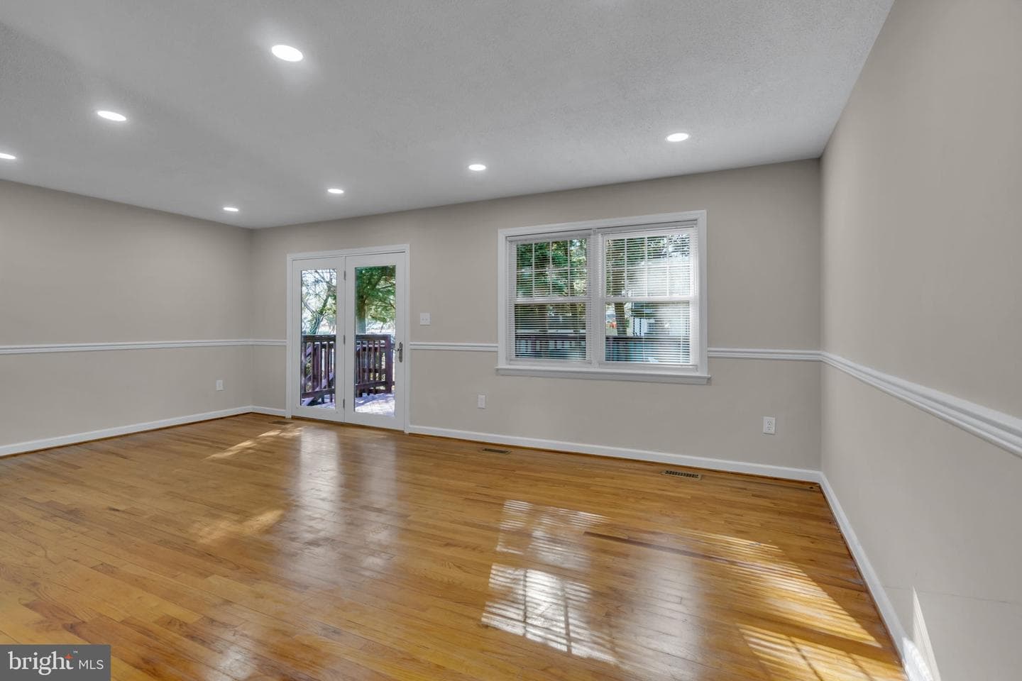 1011 Hanson Street photo 9