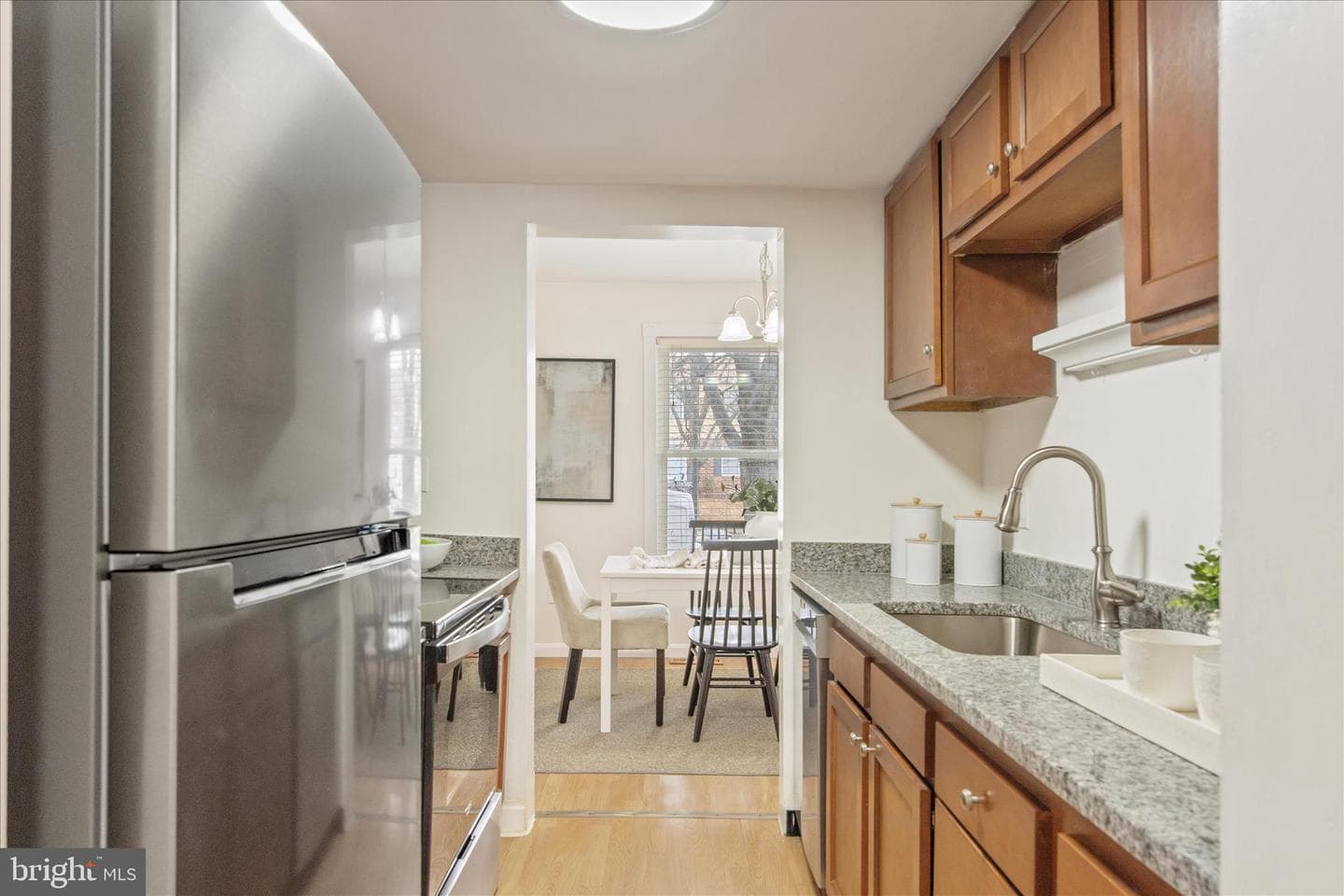 1819 Oriole Court photo 6