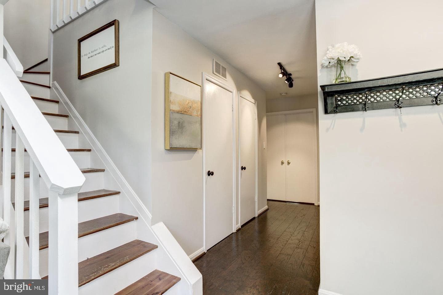 922 Yachtsman Way photo 12