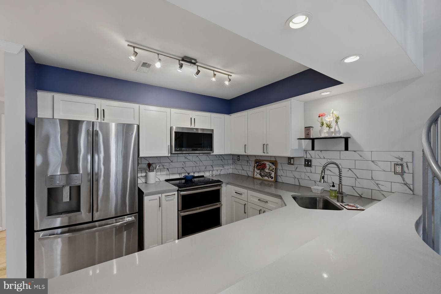 1136 Lake Heron Drive #3b photo 13