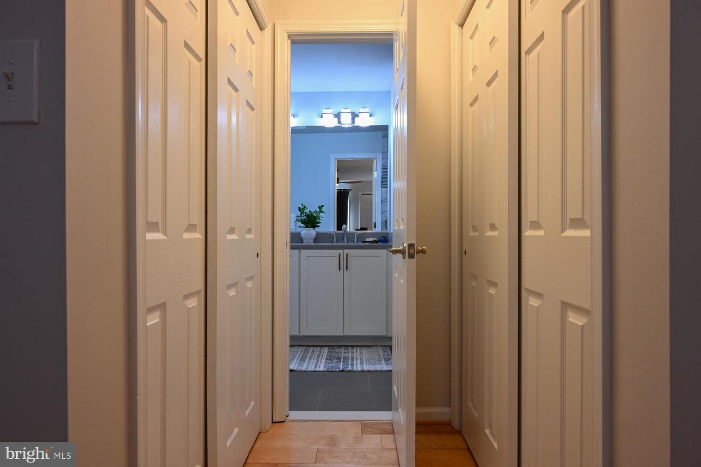 1136 Lake Heron Drive #3b photo 15