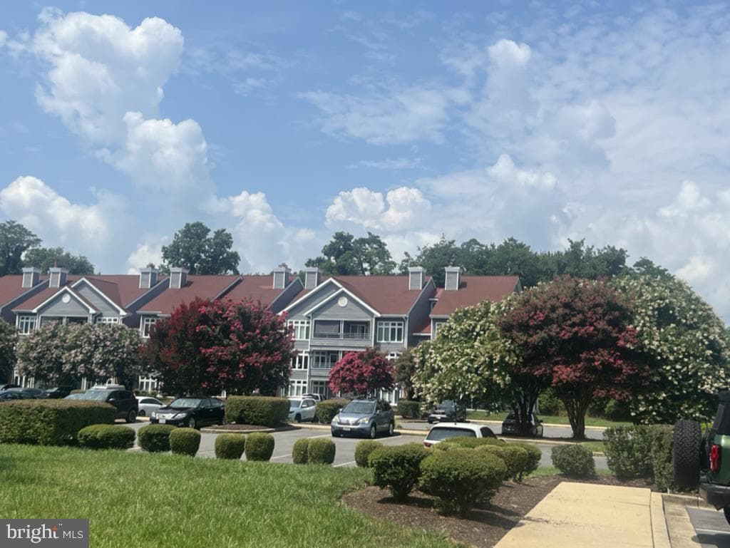 1136 Lake Heron Drive #3b photo 6