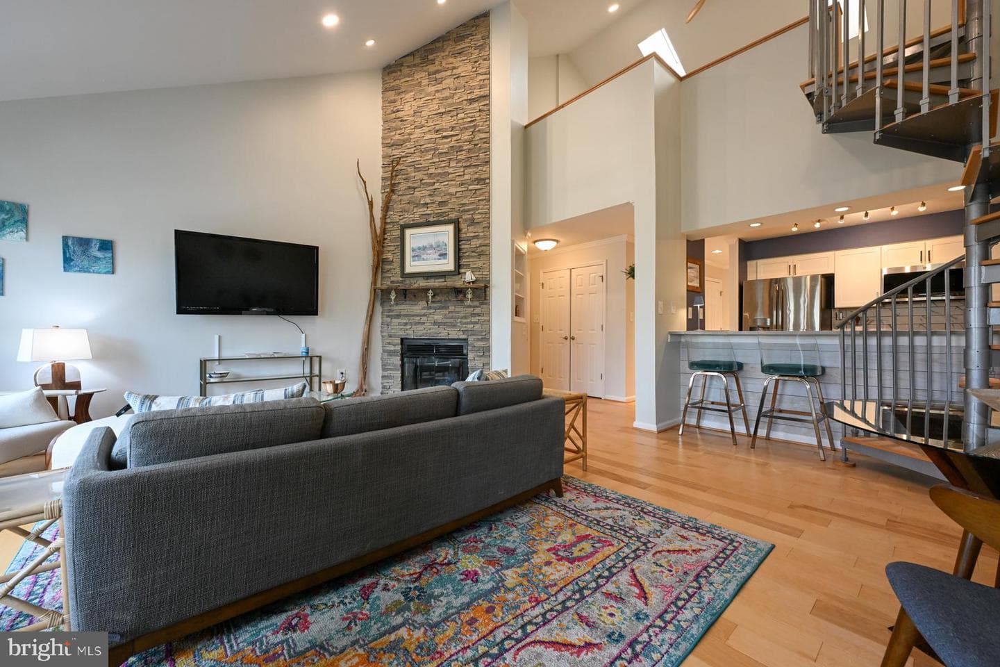 1136 Lake Heron Drive #3b photo 9