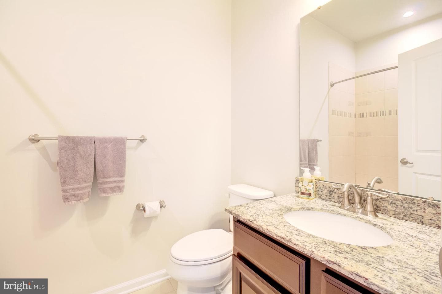 8244 Hickory Hollow Drive photo 16