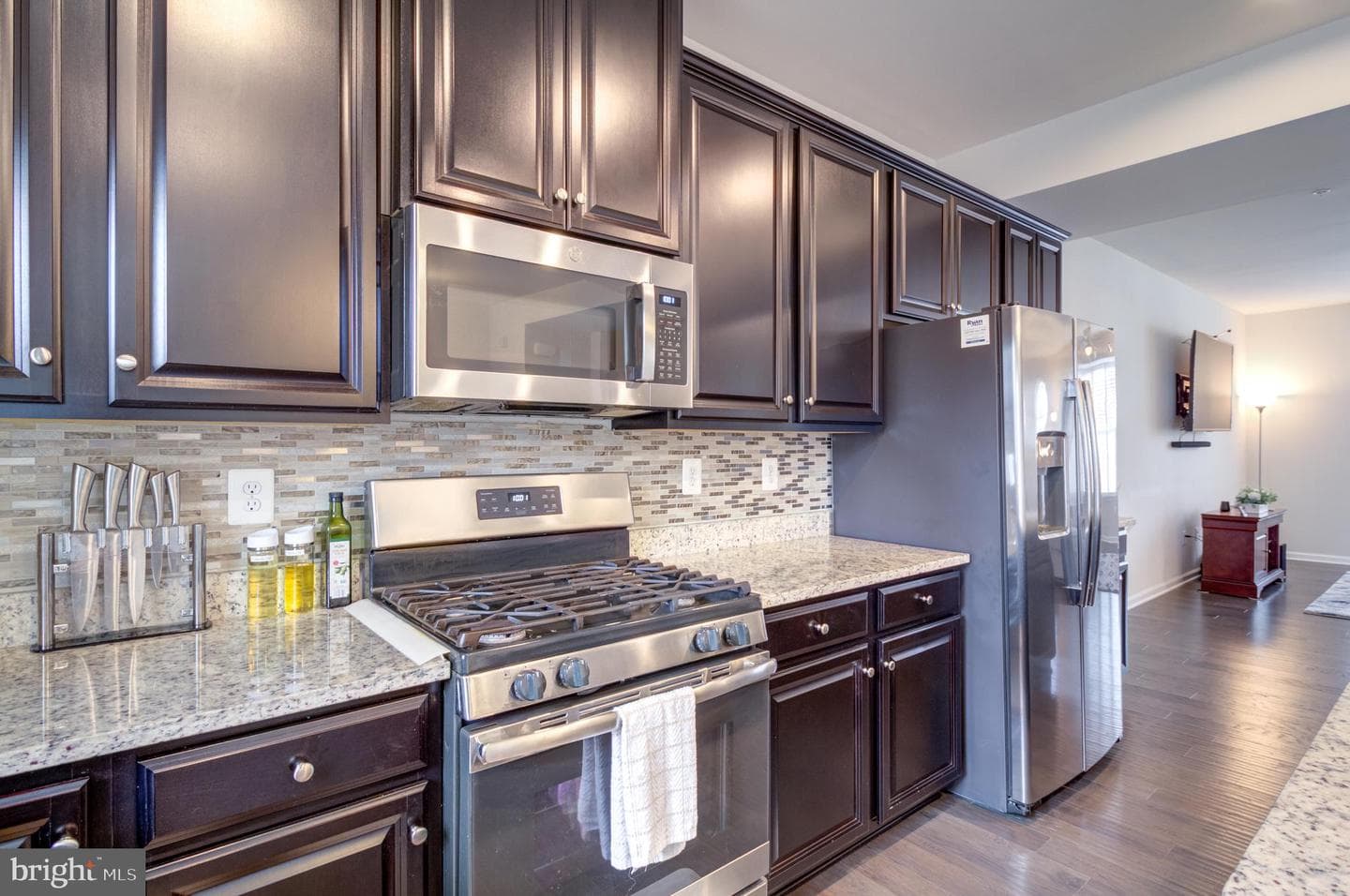 8244 Hickory Hollow Drive photo 3
