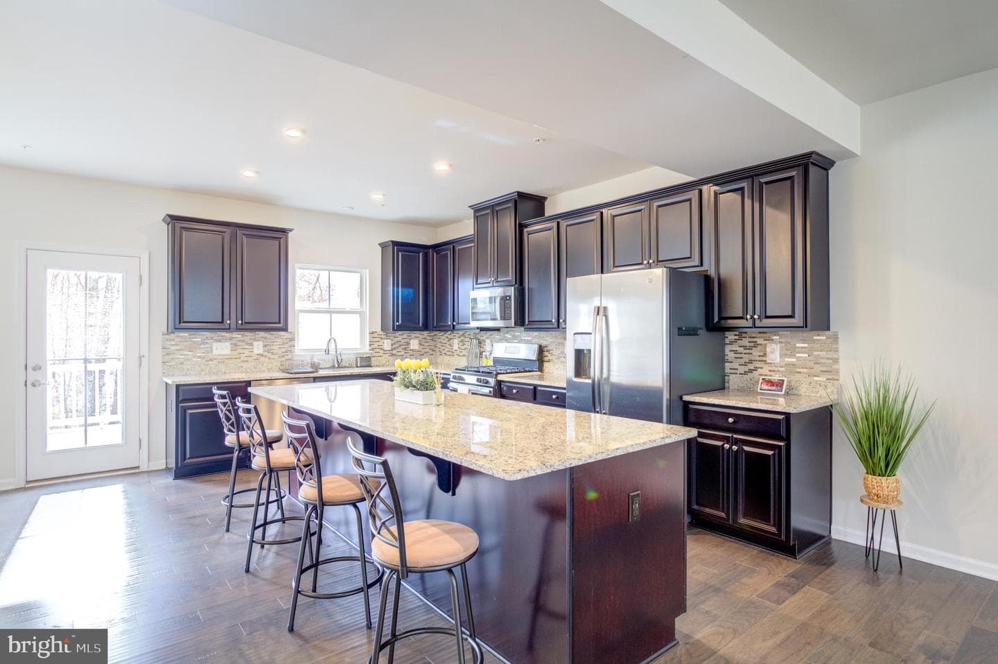 8244 Hickory Hollow Drive photo 5