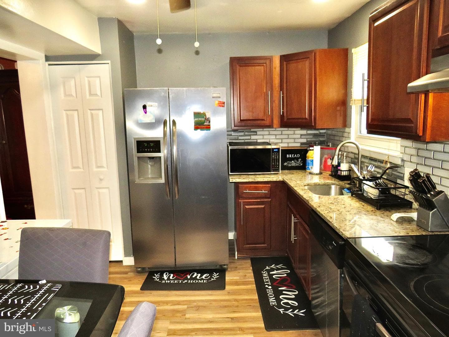 494 Kenilworth Court photo 9