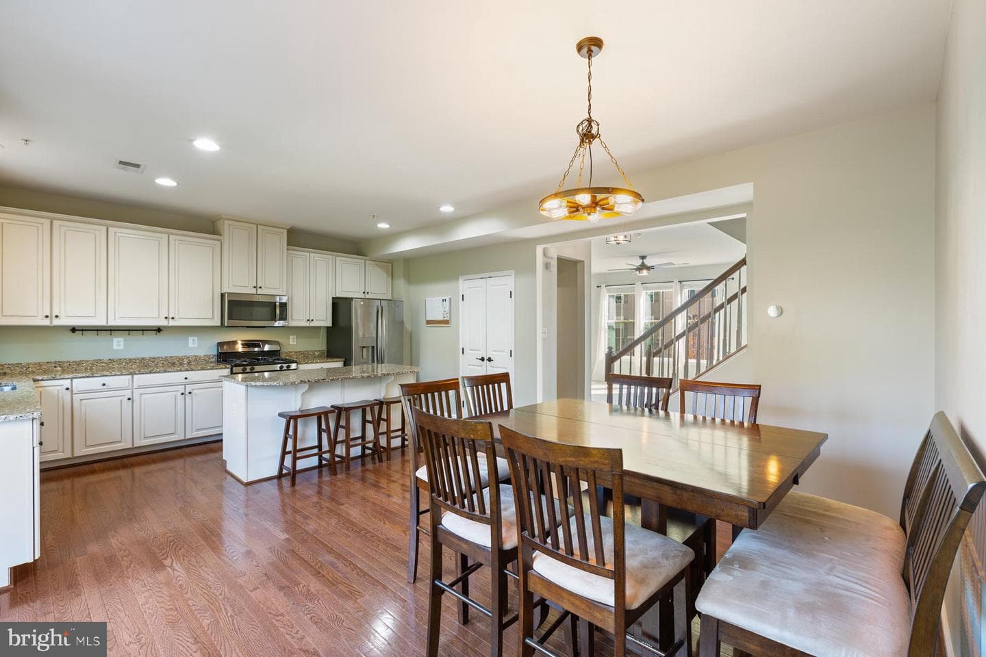 548 Fox River Hills Way photo 6