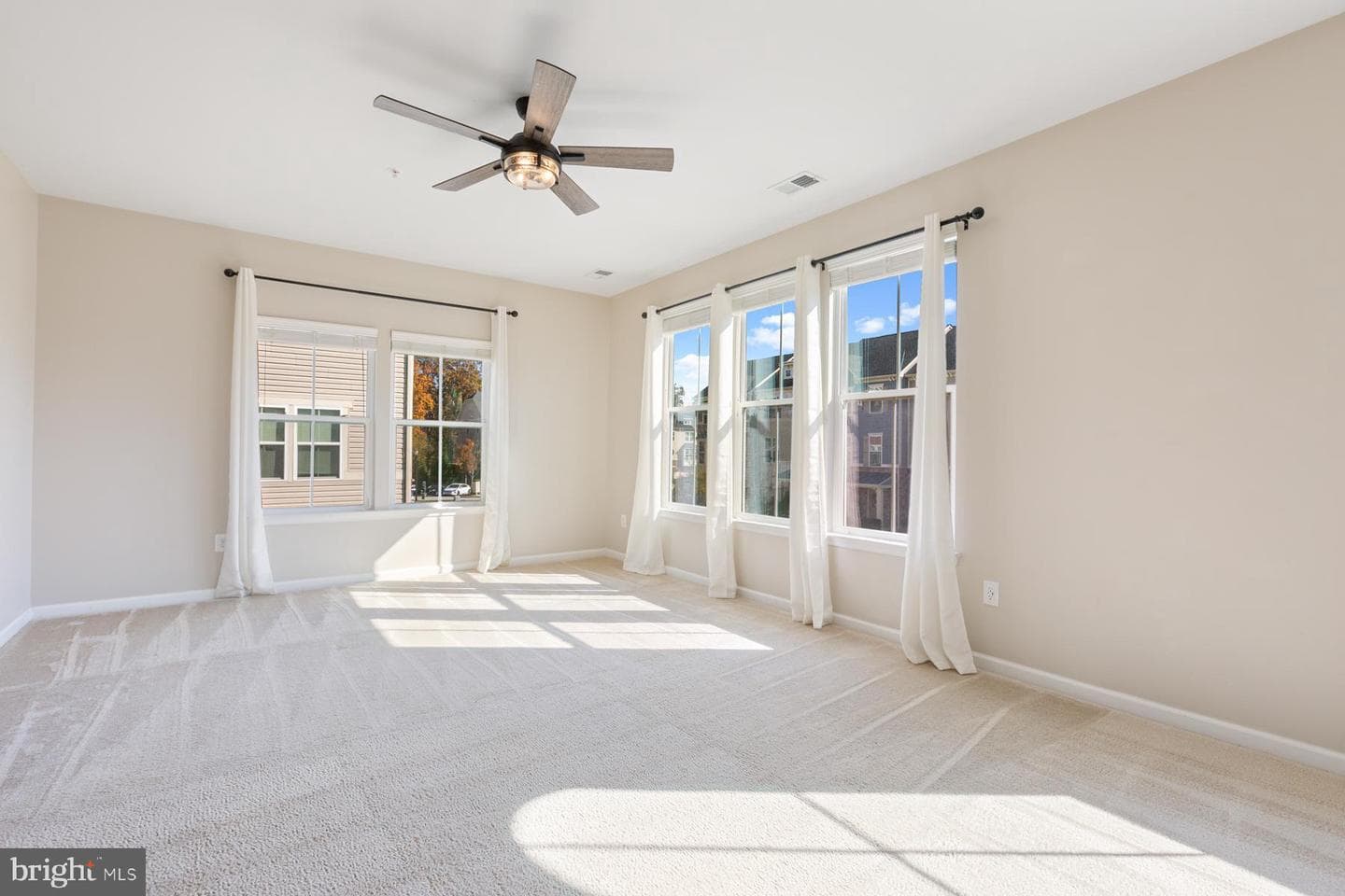 548 Fox River Hills Way photo 9