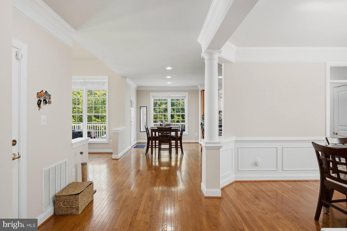 7711 Hennepin Court photo 8