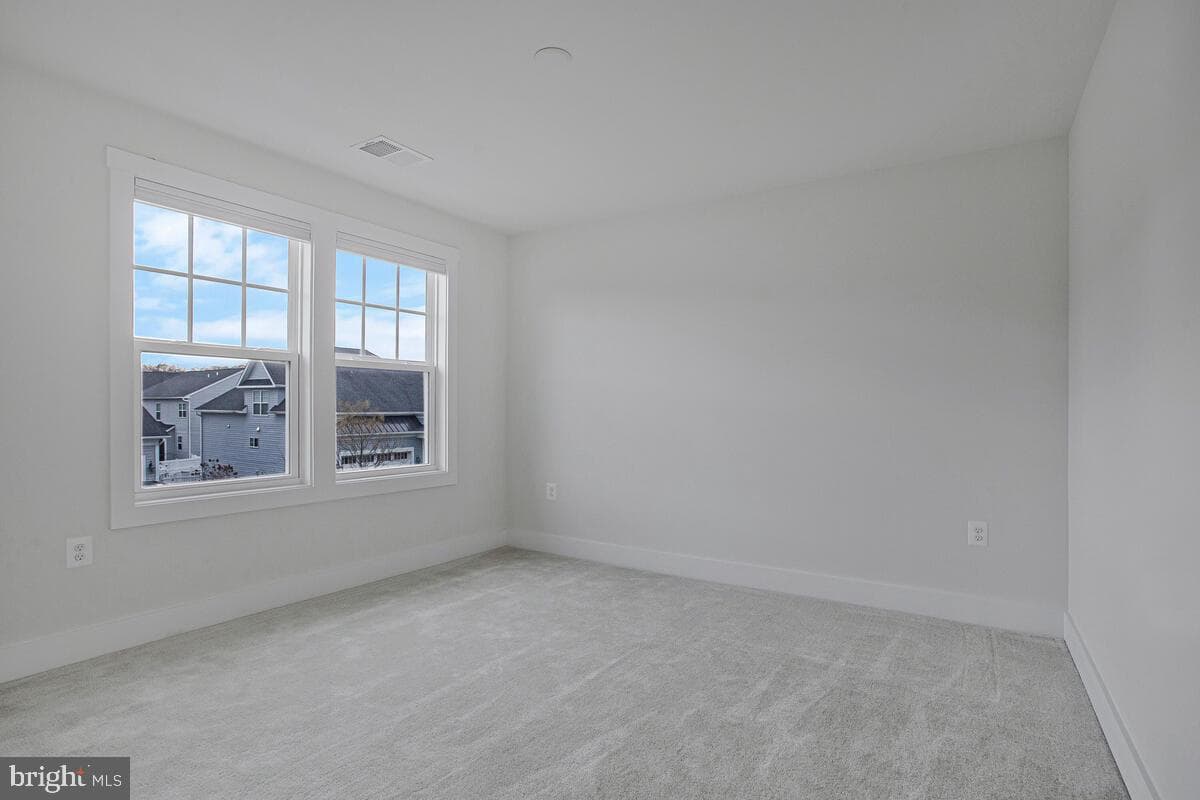 408 Kosmill Drive photo 21