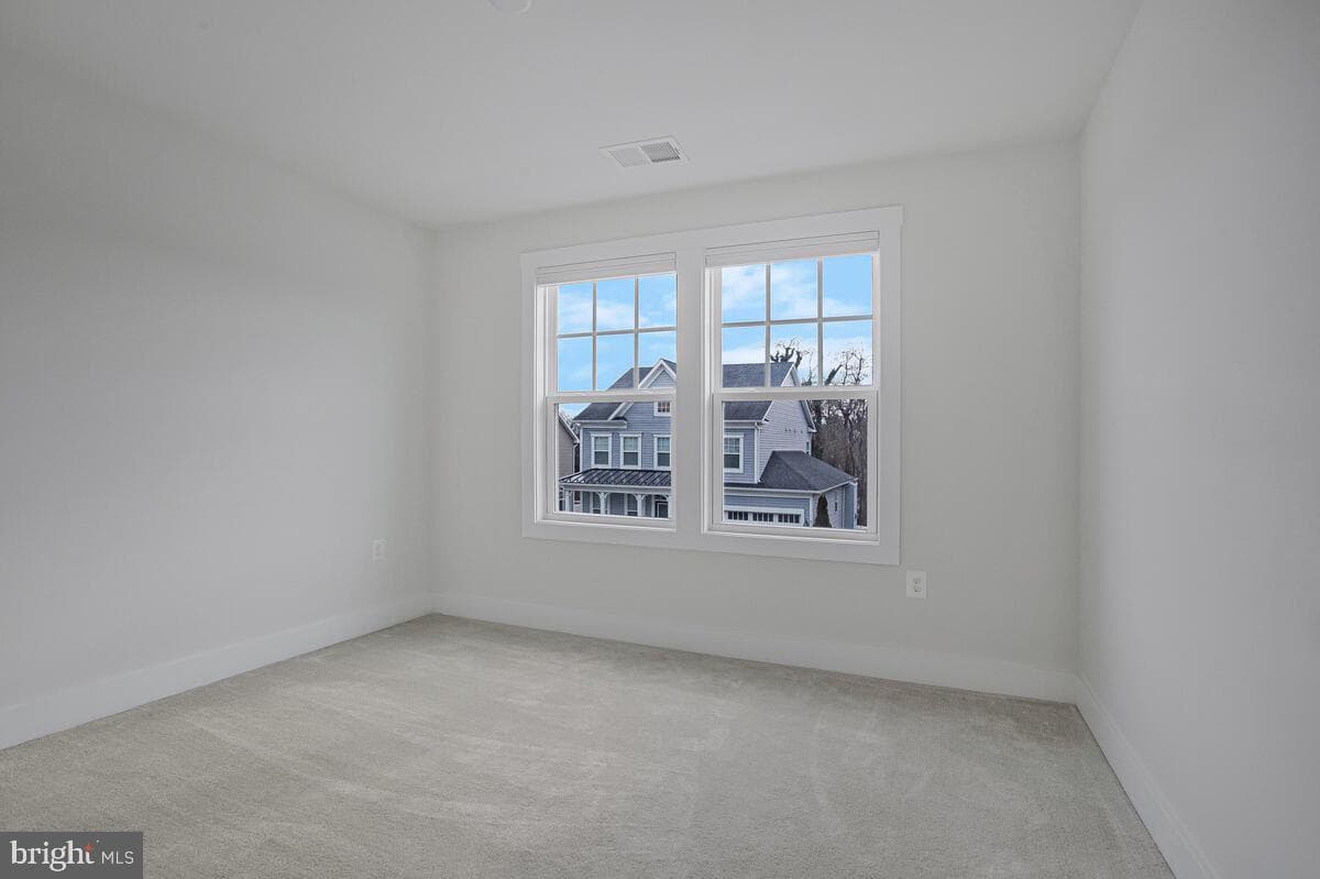 408 Kosmill Drive photo 24