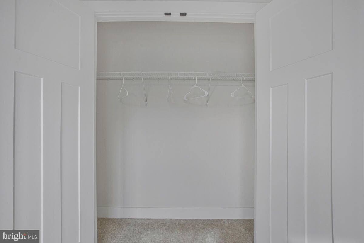 408 Kosmill Drive photo 25