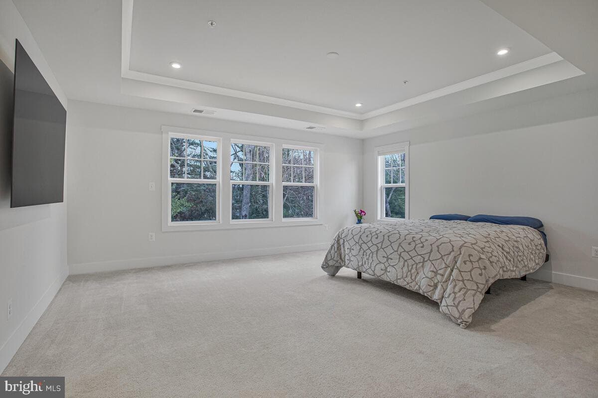 408 Kosmill Drive photo 28