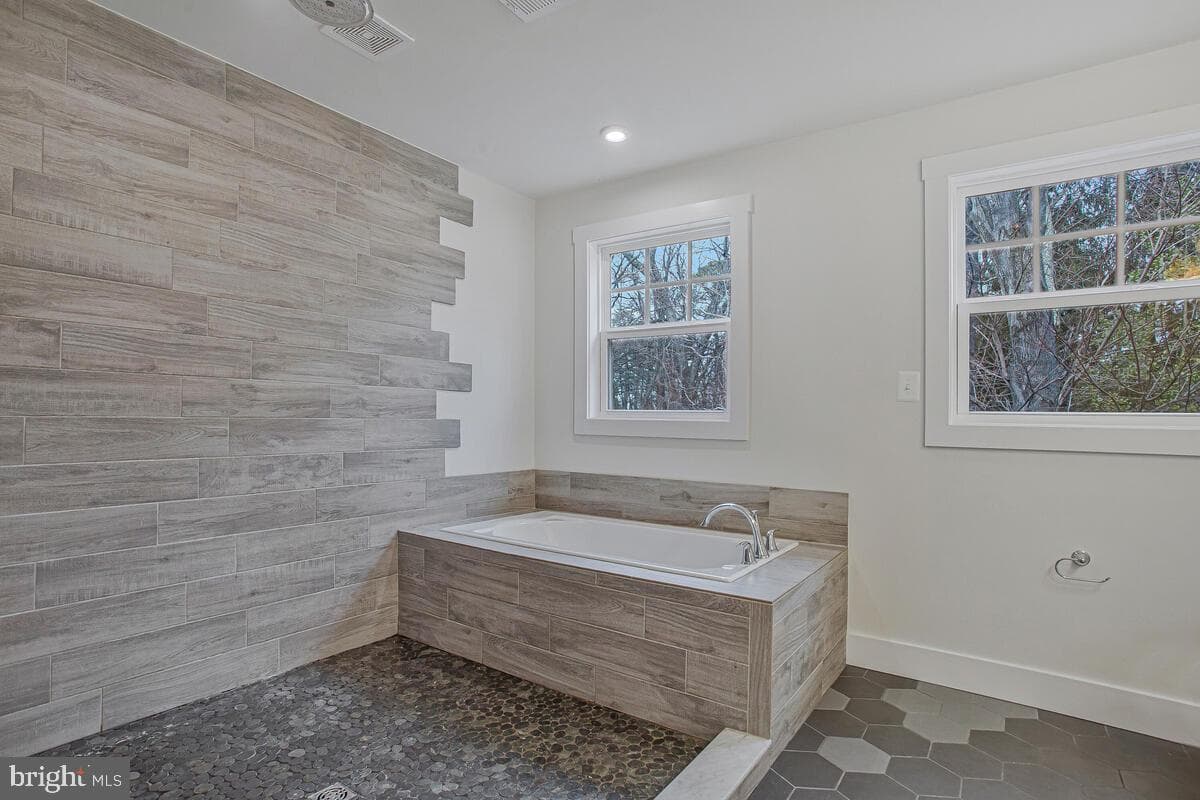 408 Kosmill Drive photo 30