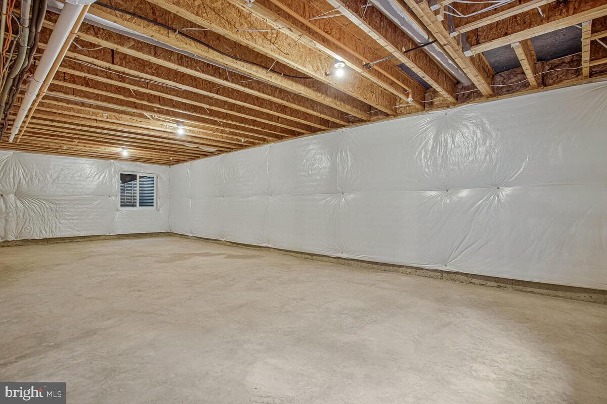 408 Kosmill Drive photo 37
