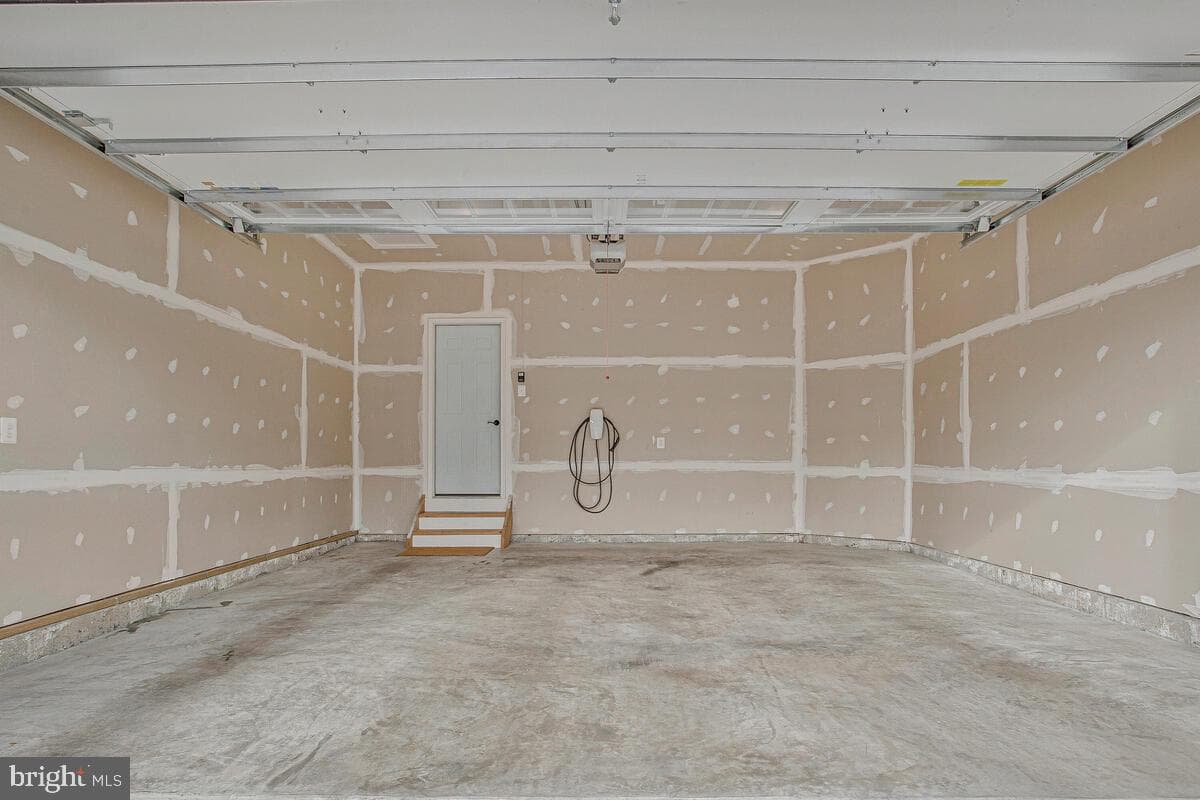 408 Kosmill Drive photo 39