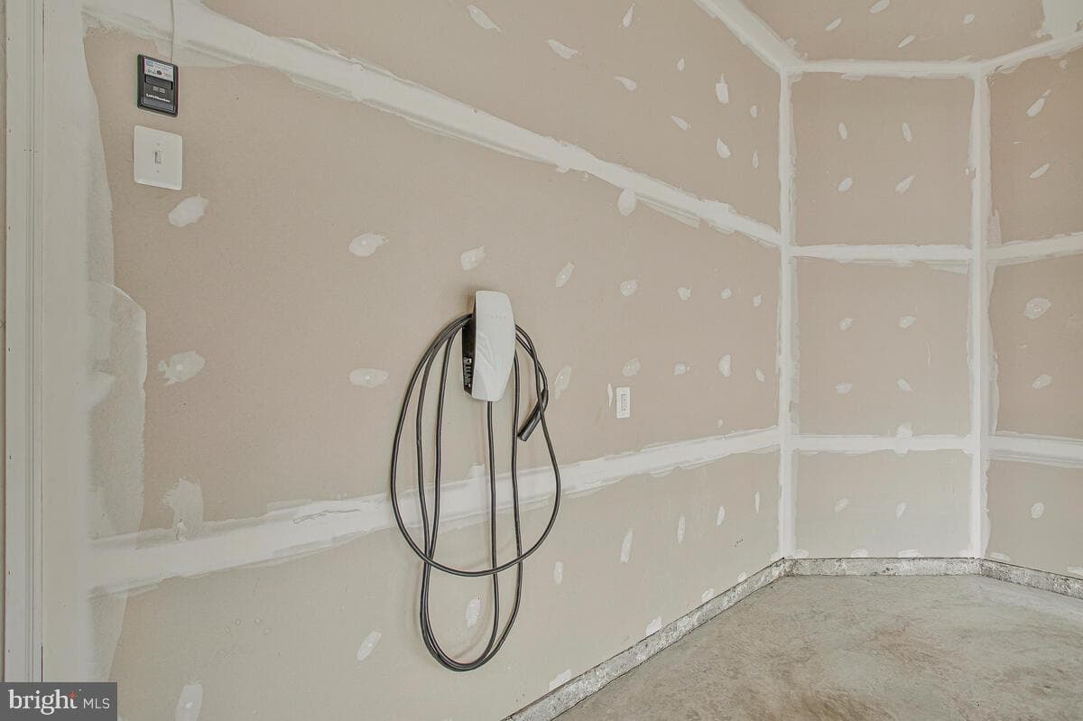 408 Kosmill Drive photo 40