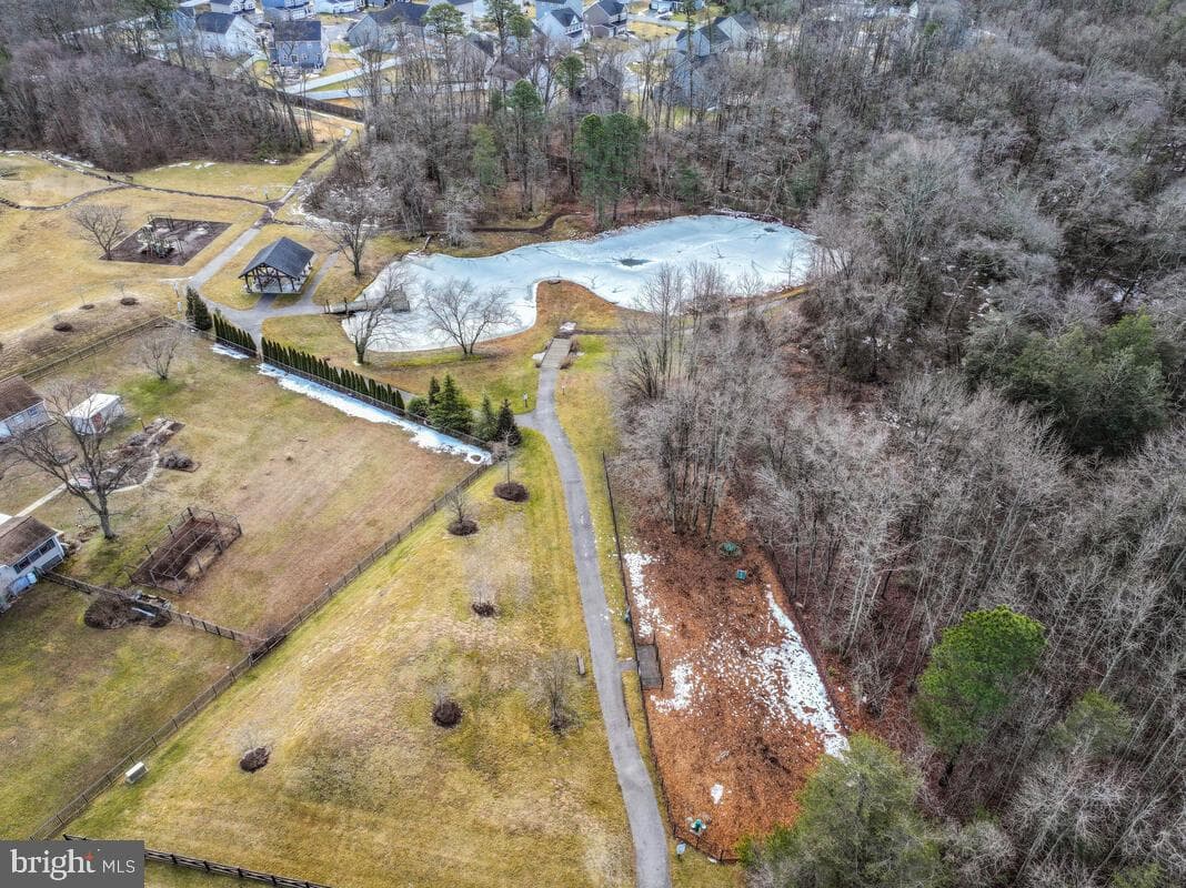 408 Kosmill Drive photo 56