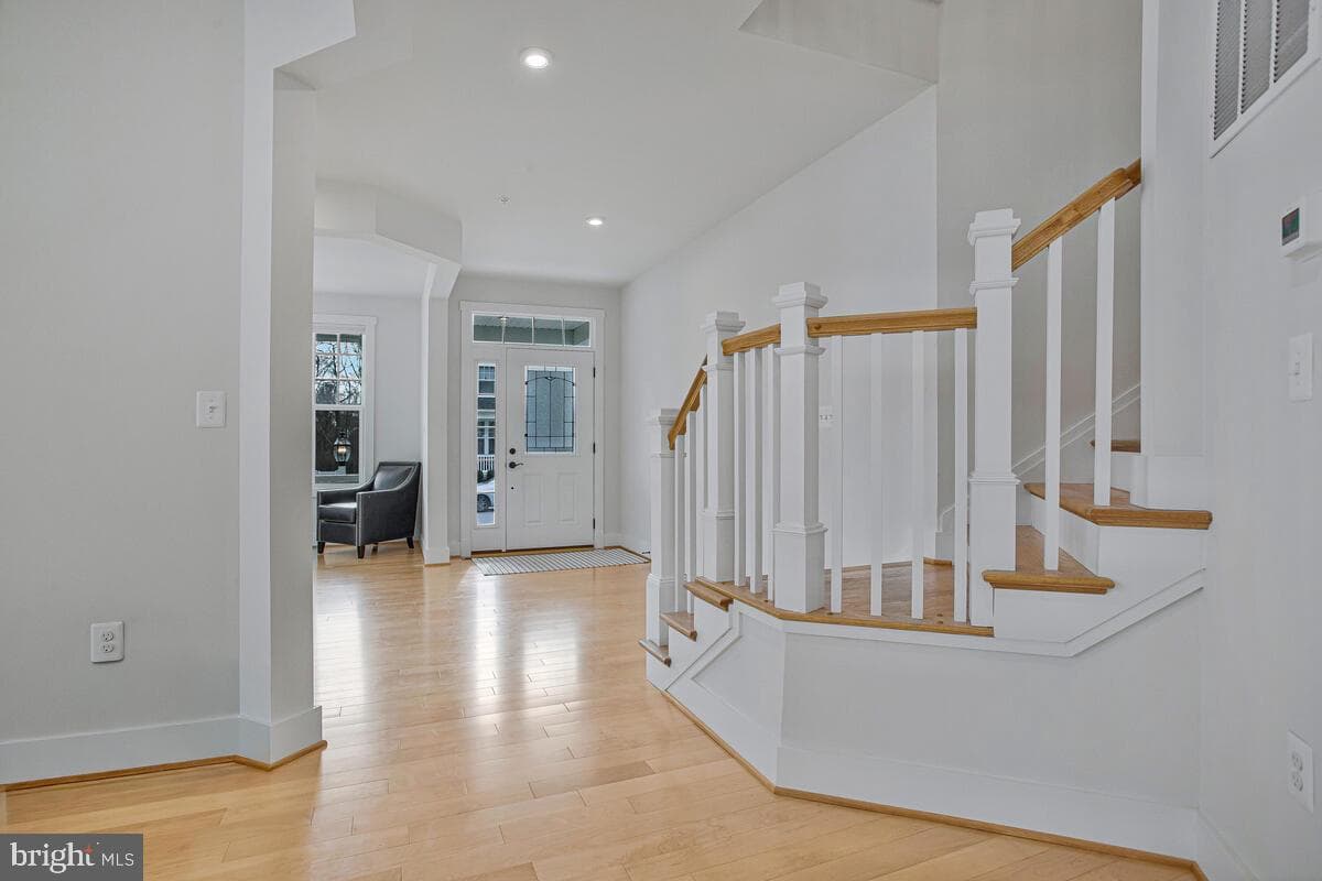 408 Kosmill Drive photo 6