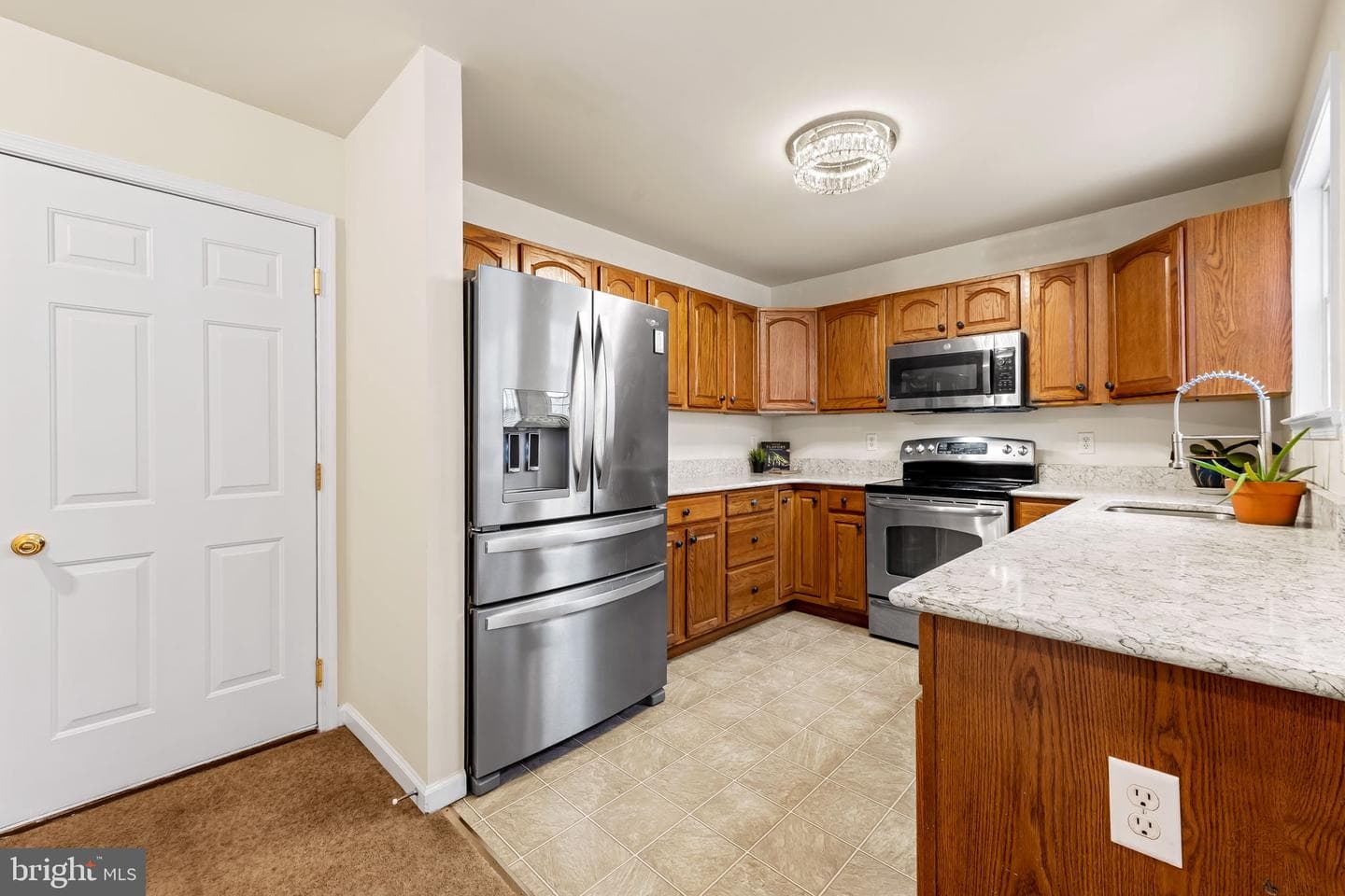 1564 Colony Road photo 8