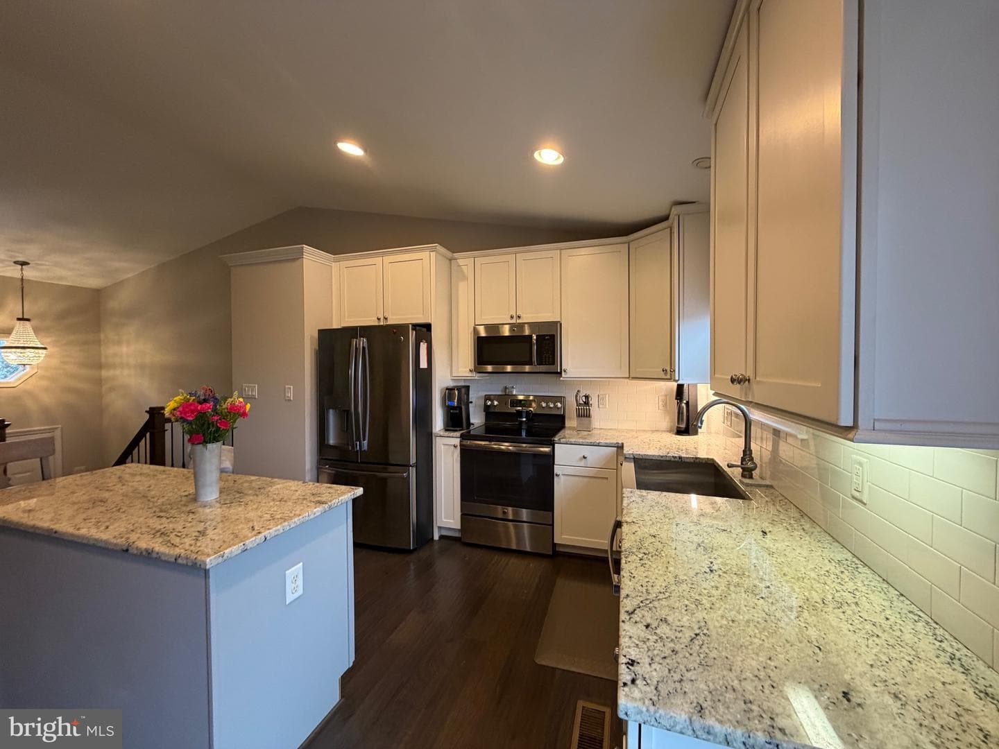 371 Freshfield Lane photo 30