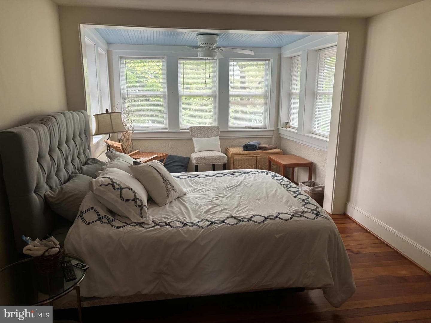 3 Barry Avenue photo 5