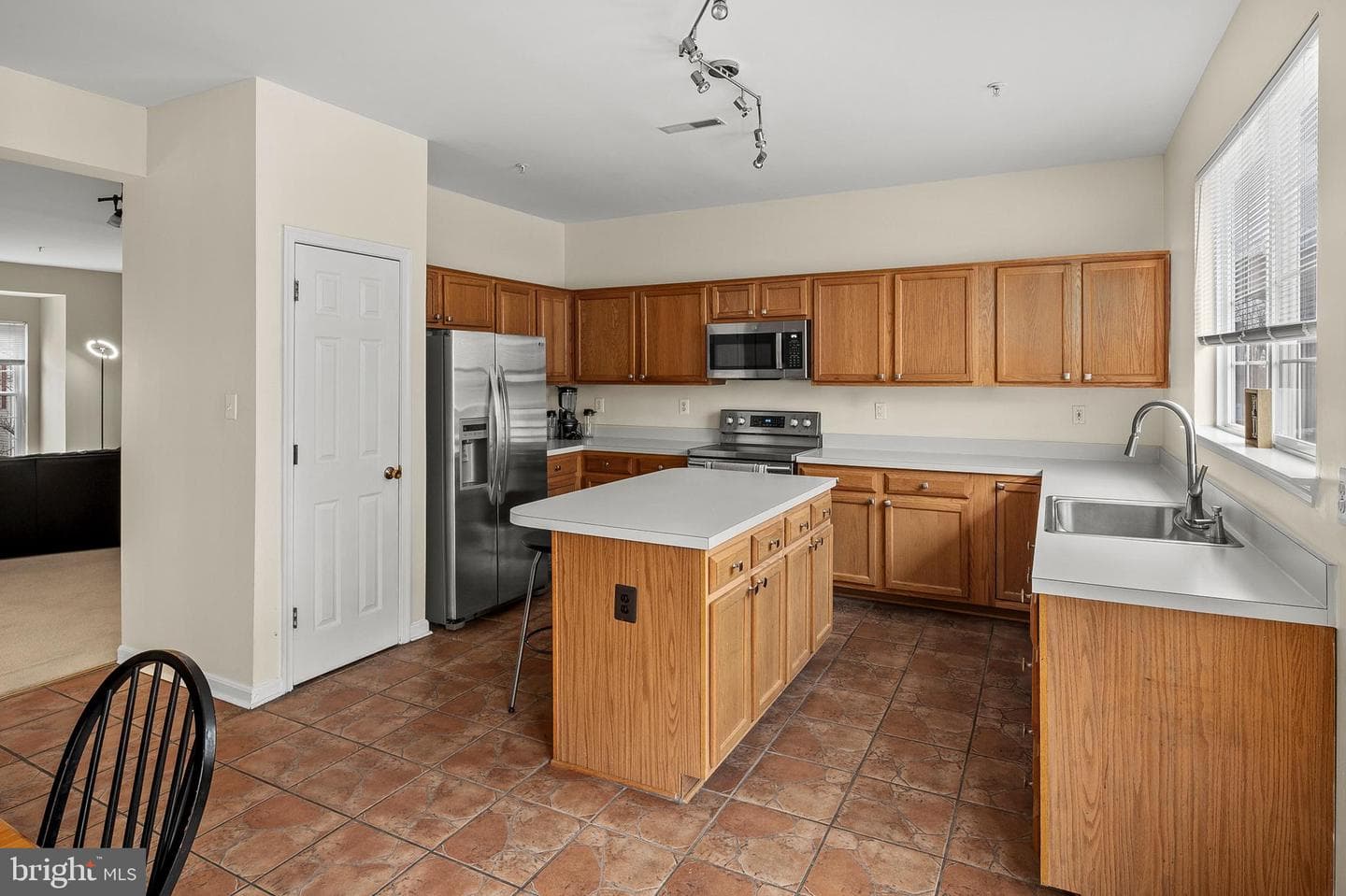 2720 Summers Ridge Drive photo 11