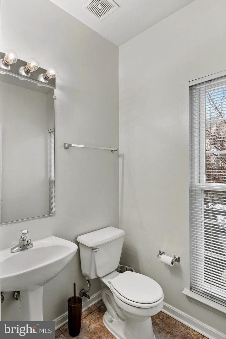2720 Summers Ridge Drive photo 16