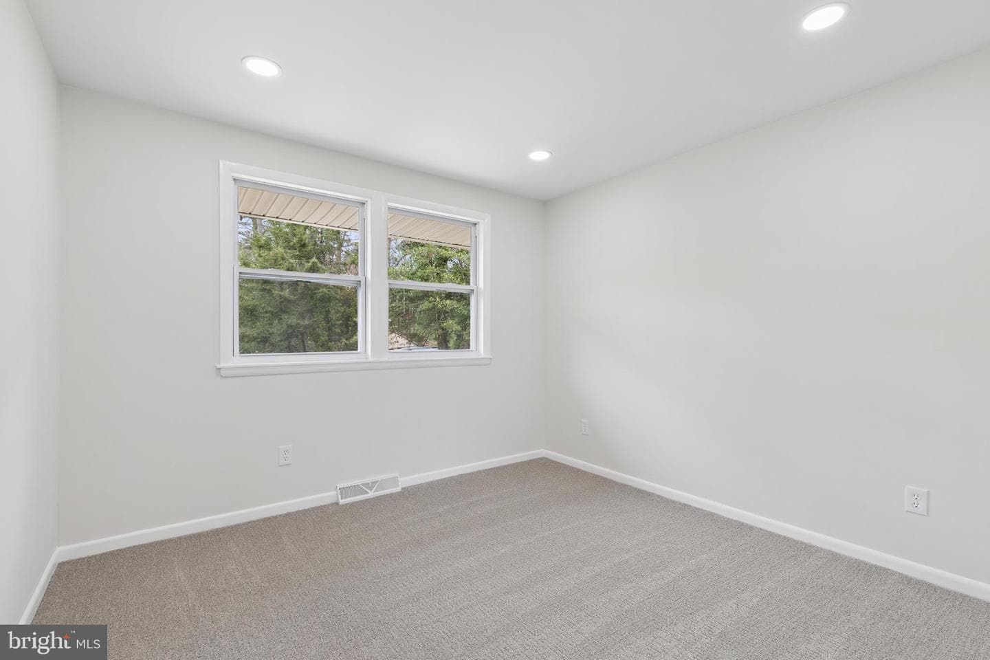 1041 Skyview Drive photo 26