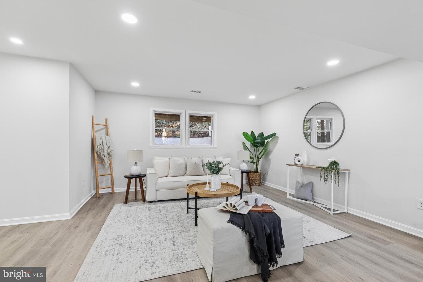 1041 Skyview Drive photo 42