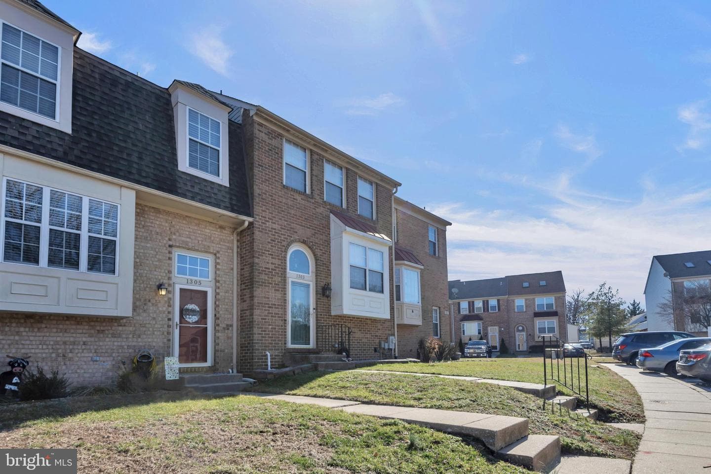 1305 Creekland Court photo 3