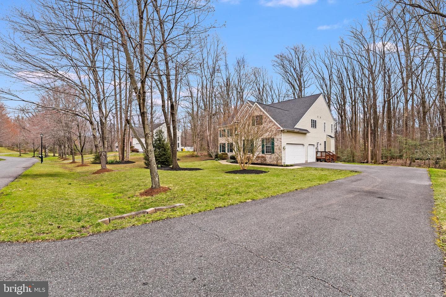 1175 Gumbottom Road photo 3