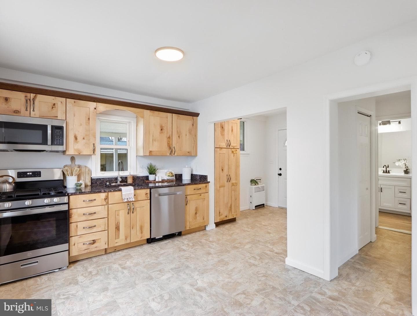 115 9th Avenue photo 14