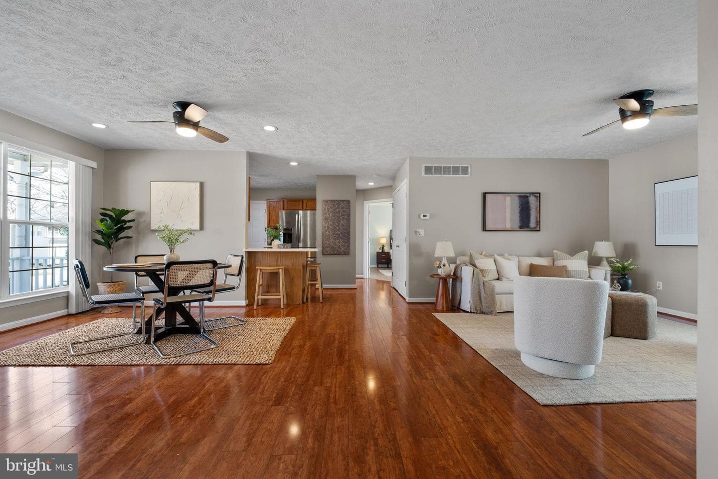 1215 Markham Lane photo 4