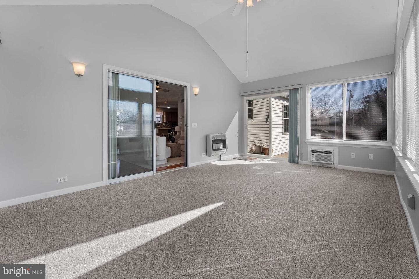 1215 Markham Lane photo 7