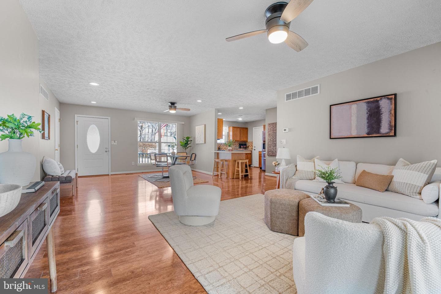 1215 Markham Lane photo 8