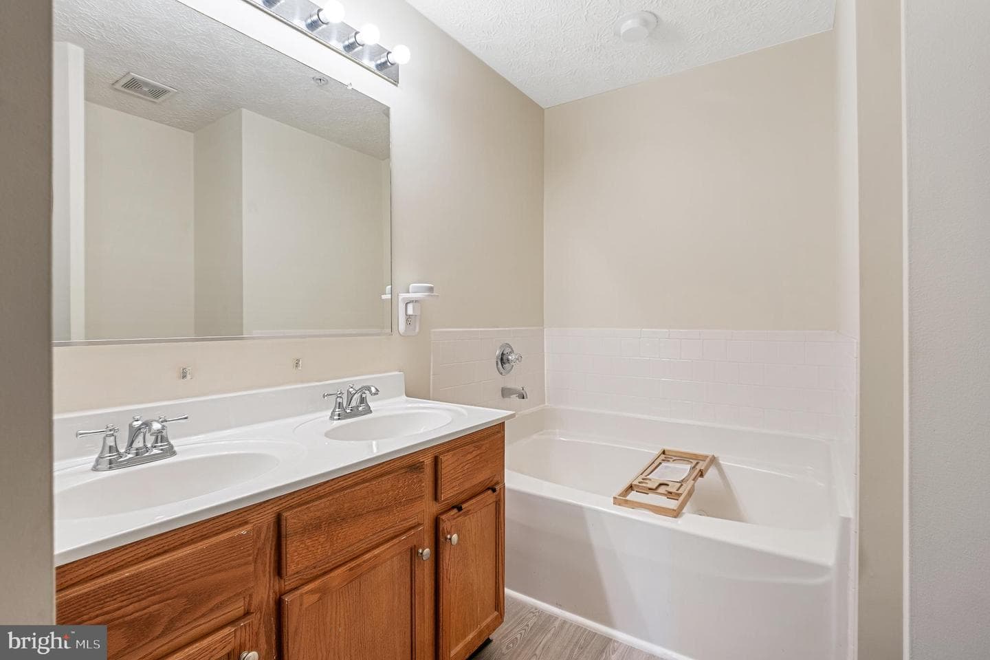 10 Ironstone Court #d photo 19