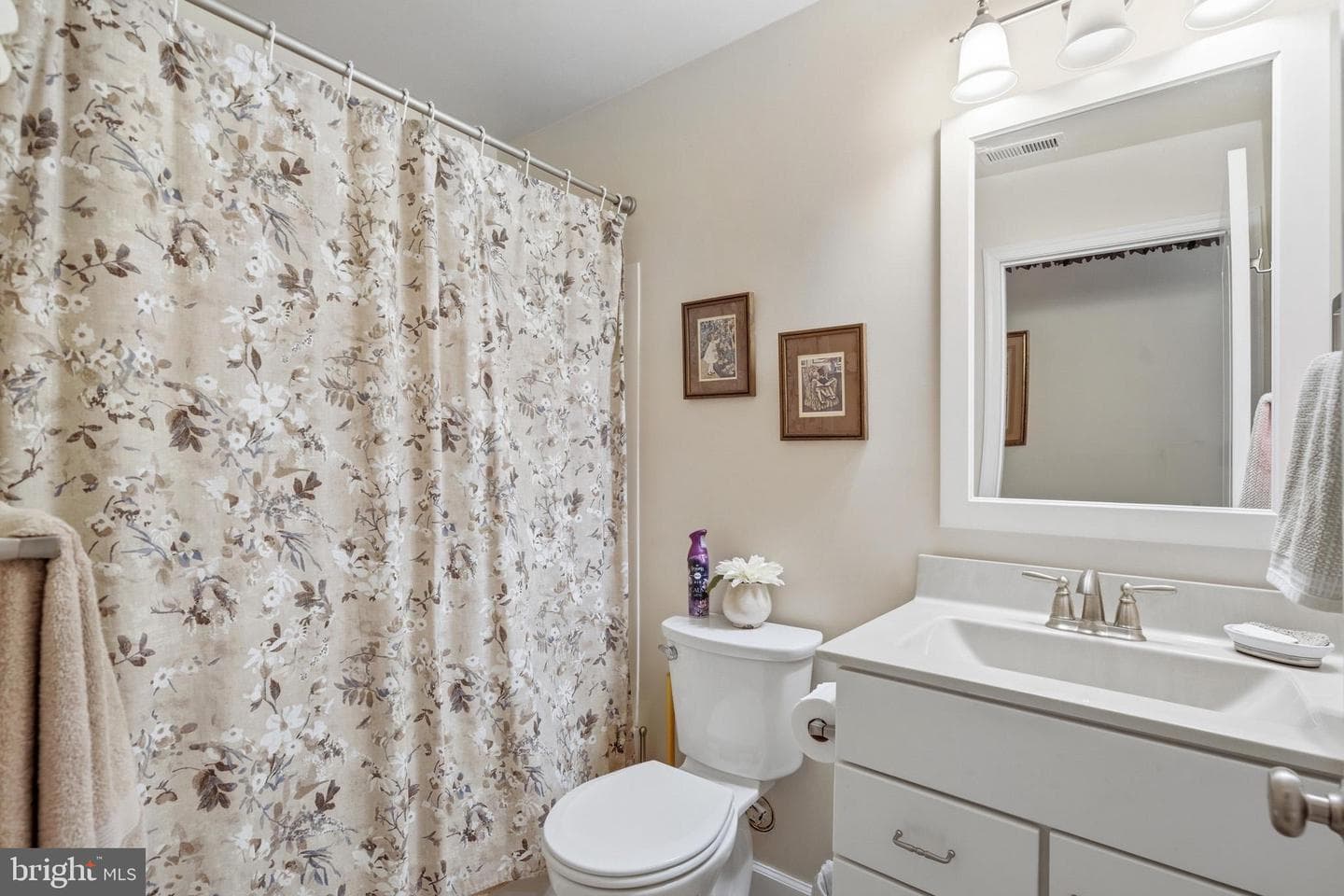 3644 N Carolina Avenue photo 30
