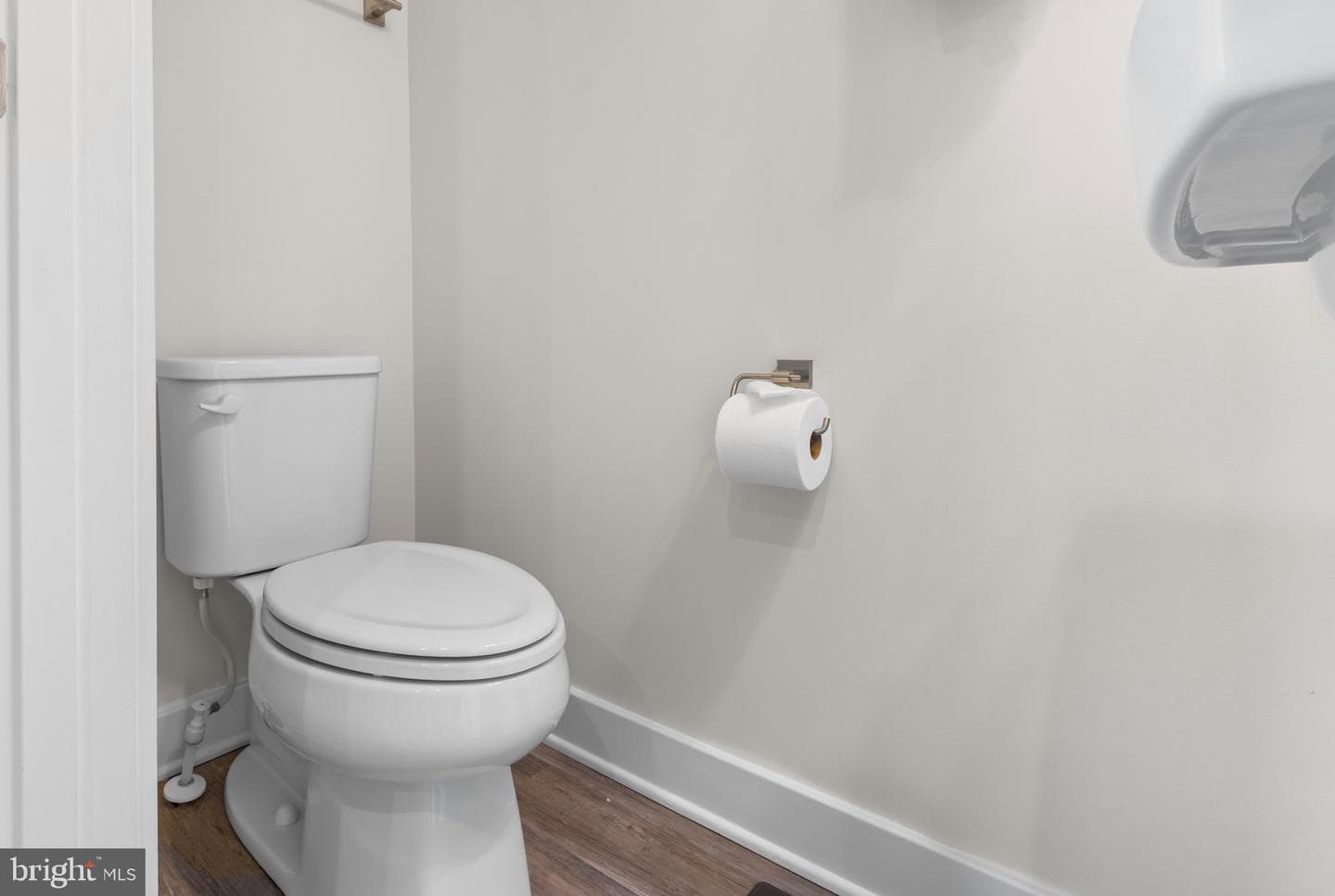 528 Levanna Lane photo 25