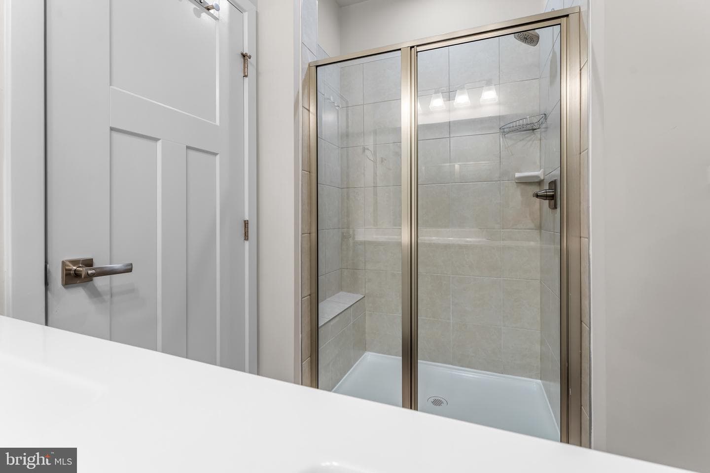 528 Levanna Lane photo 33