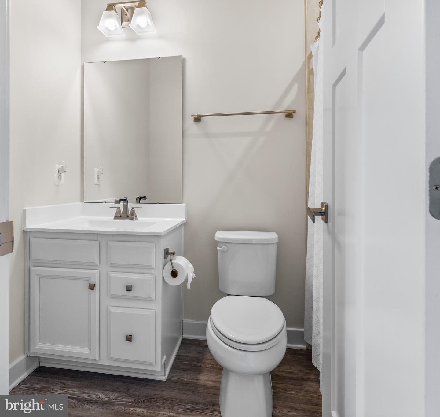528 Levanna Lane photo 39
