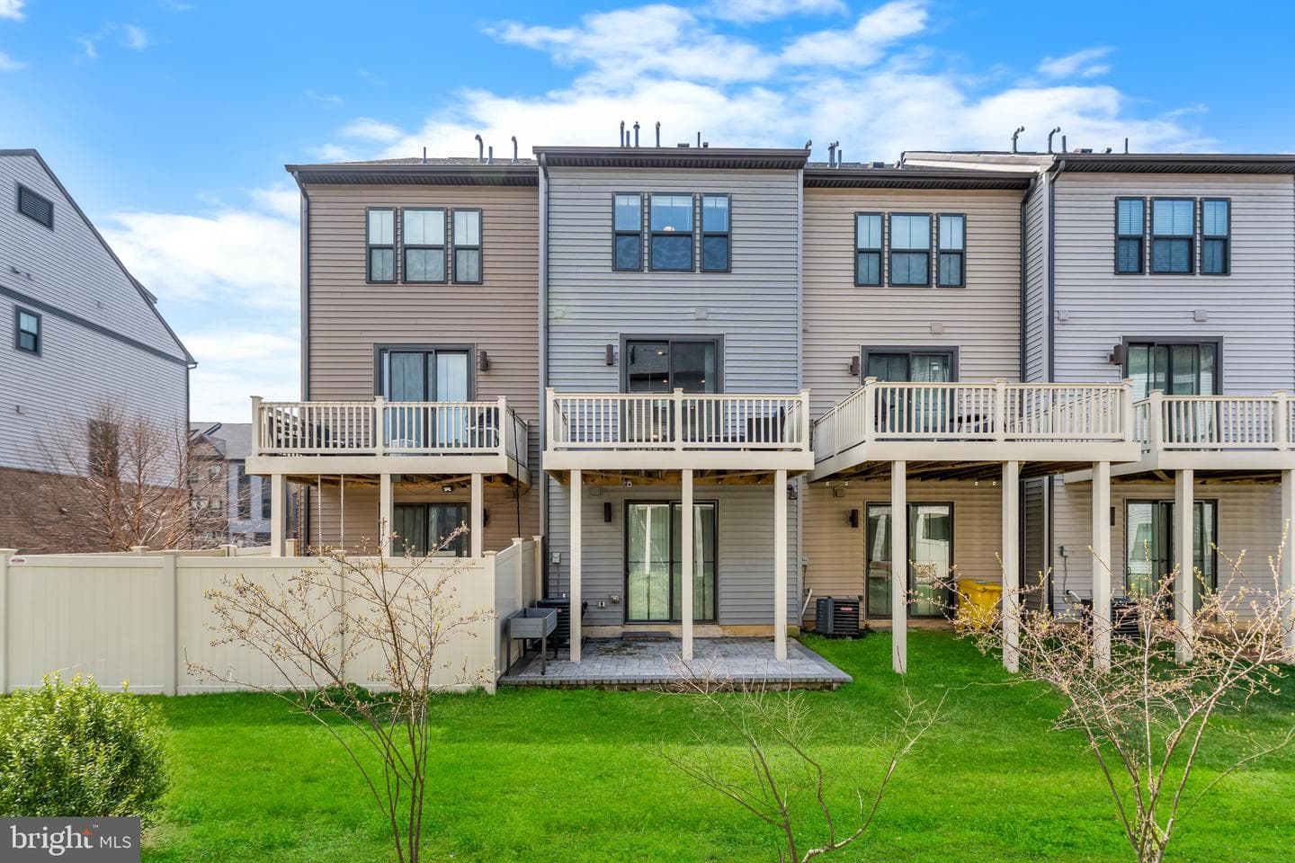 528 Levanna Lane photo 40