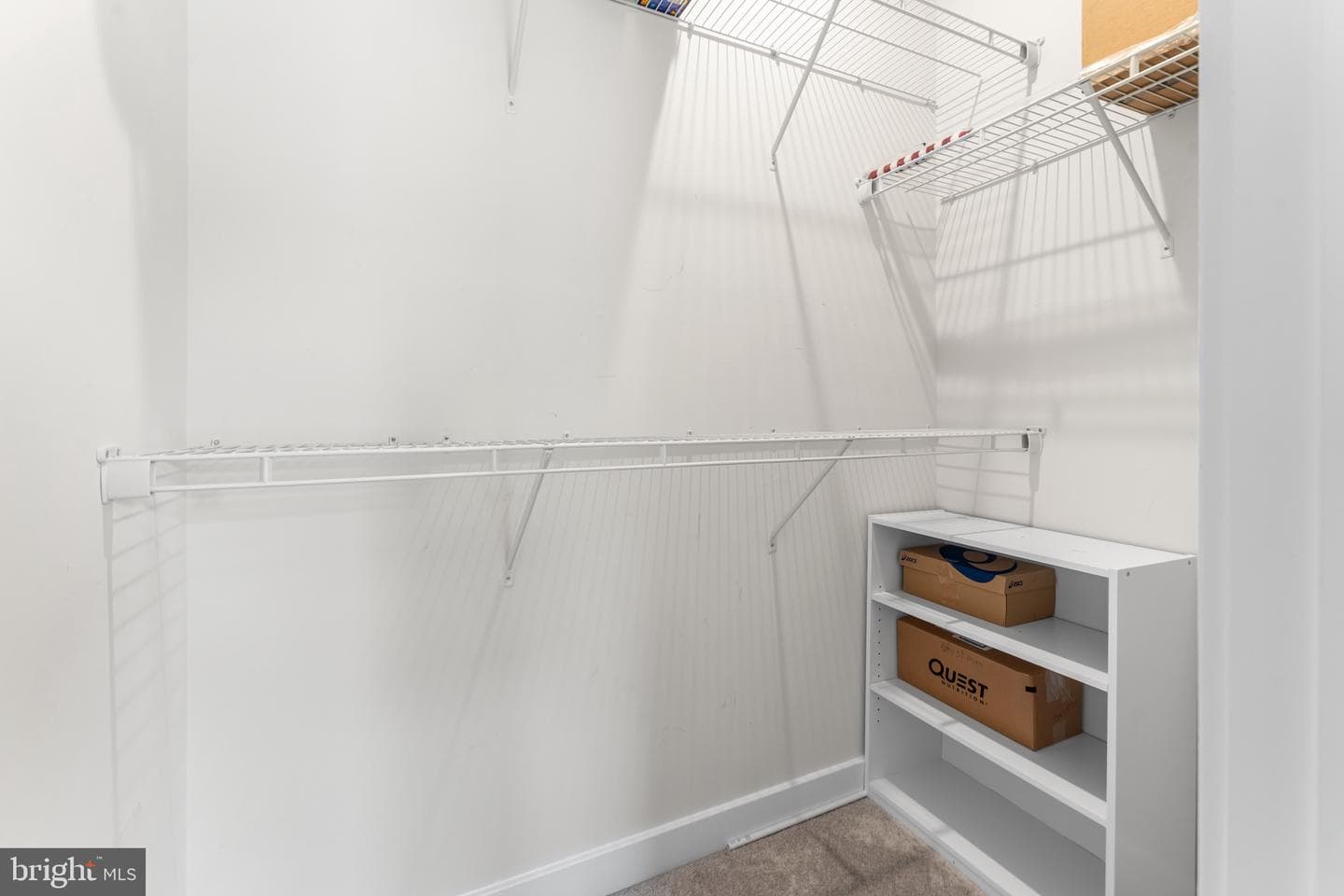 528 Levanna Lane photo 7