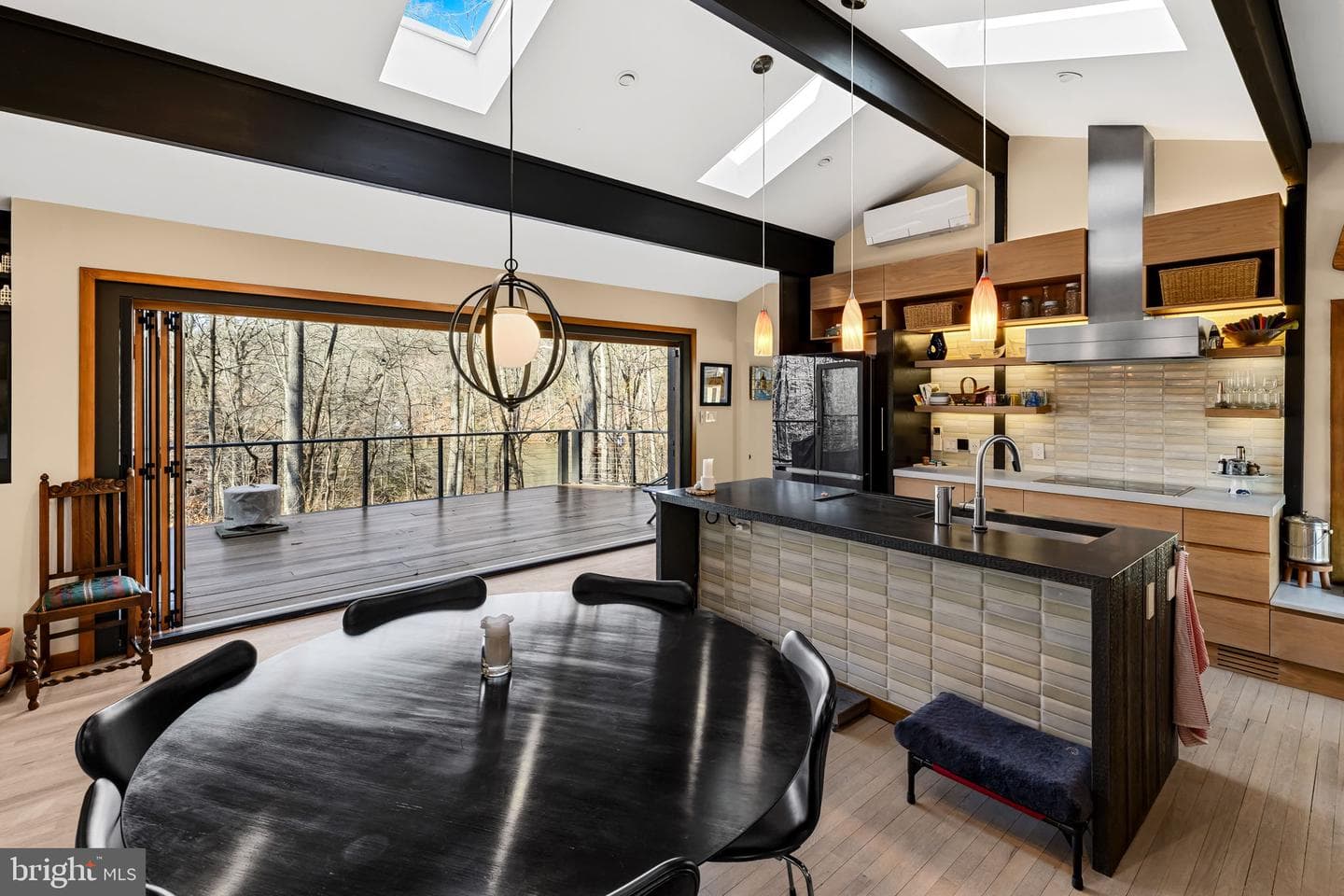 1840 Shore Drive photo 12