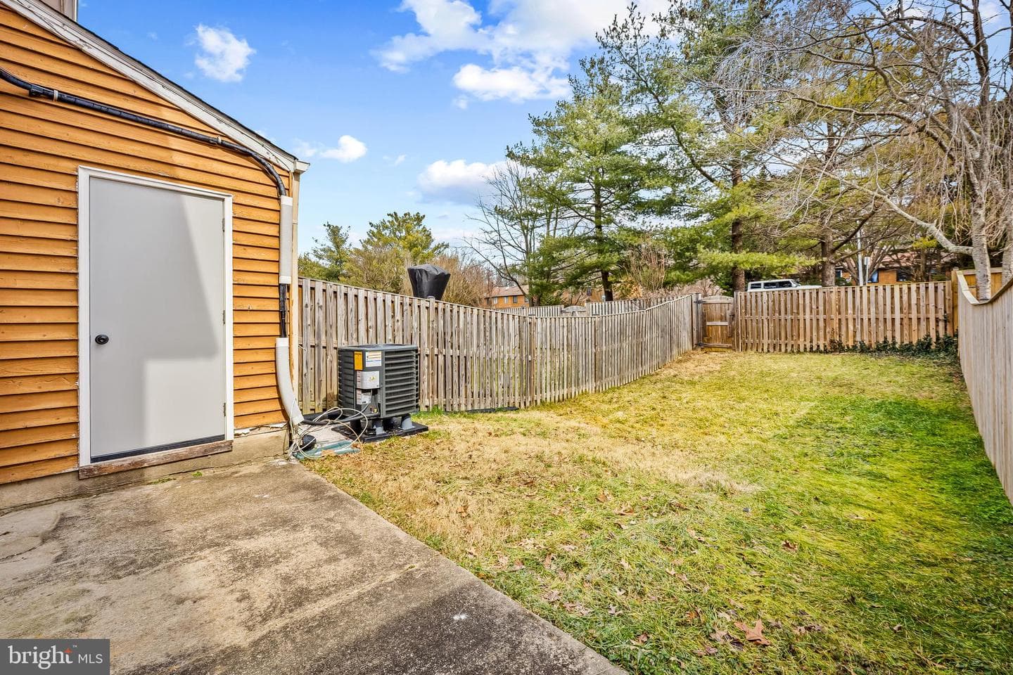 1359 Almond Drive photo 23
