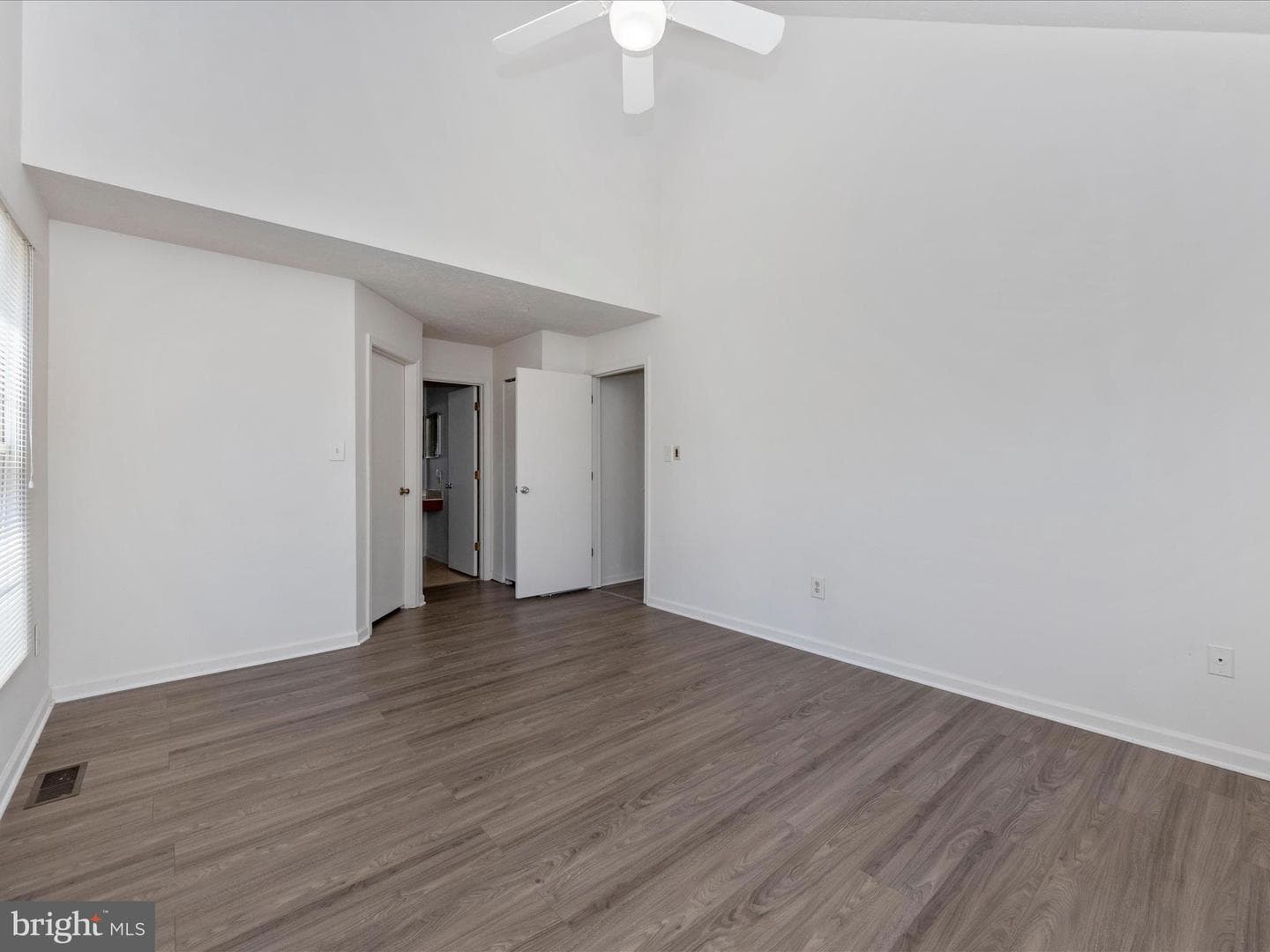 724 Sunnyfield Lane photo 30